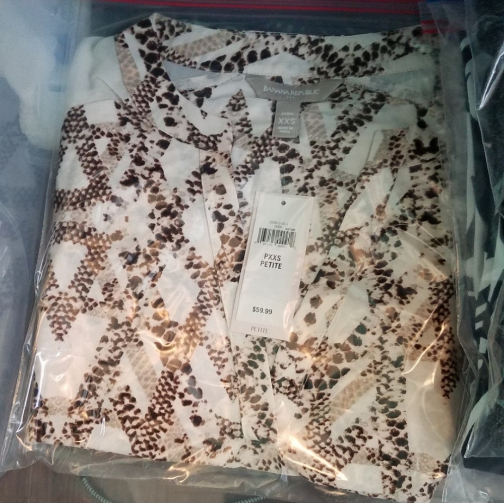 🔥NWT🔥BANANA REPUBLIC | Petite Long Sleeve Top